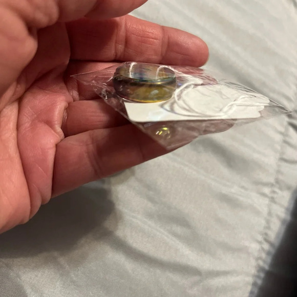 New! **UNISEX** Gold Stainless Steel Think Band Ring - Picture 3 of 5